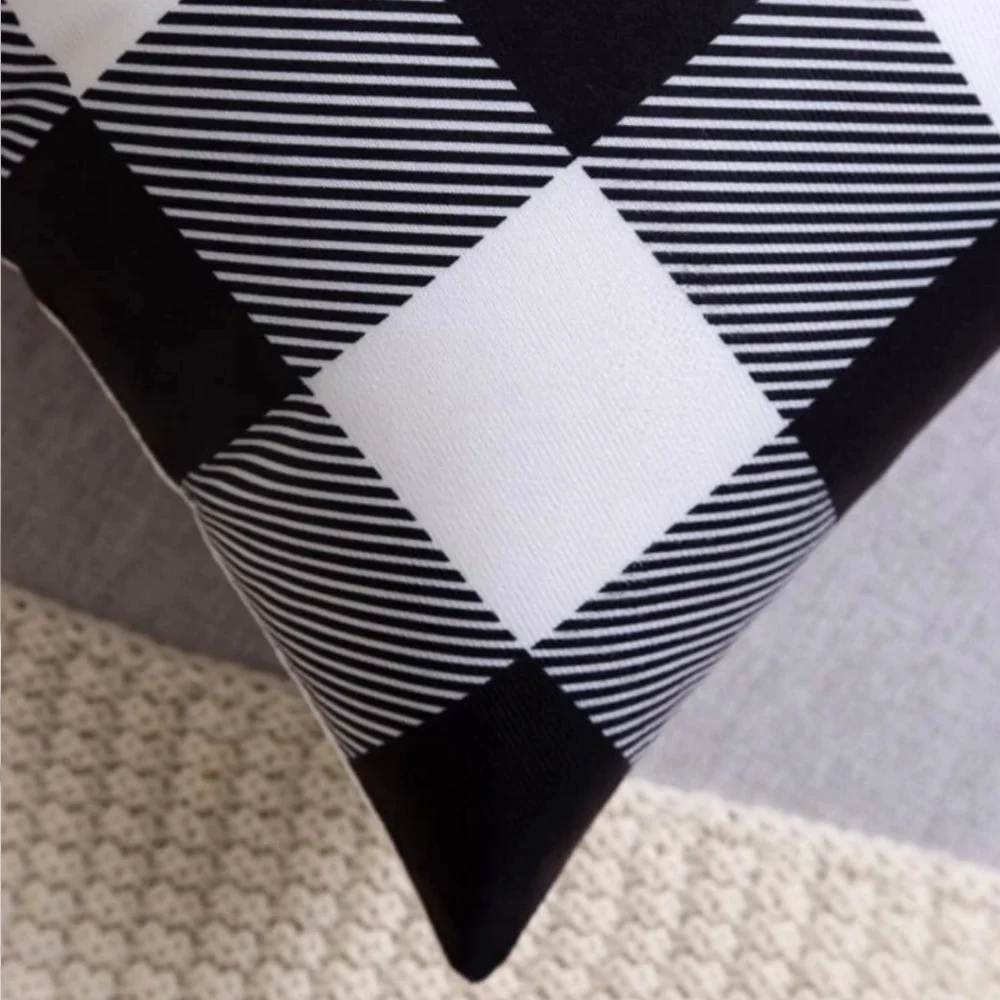New! Print cushion Cover Btq